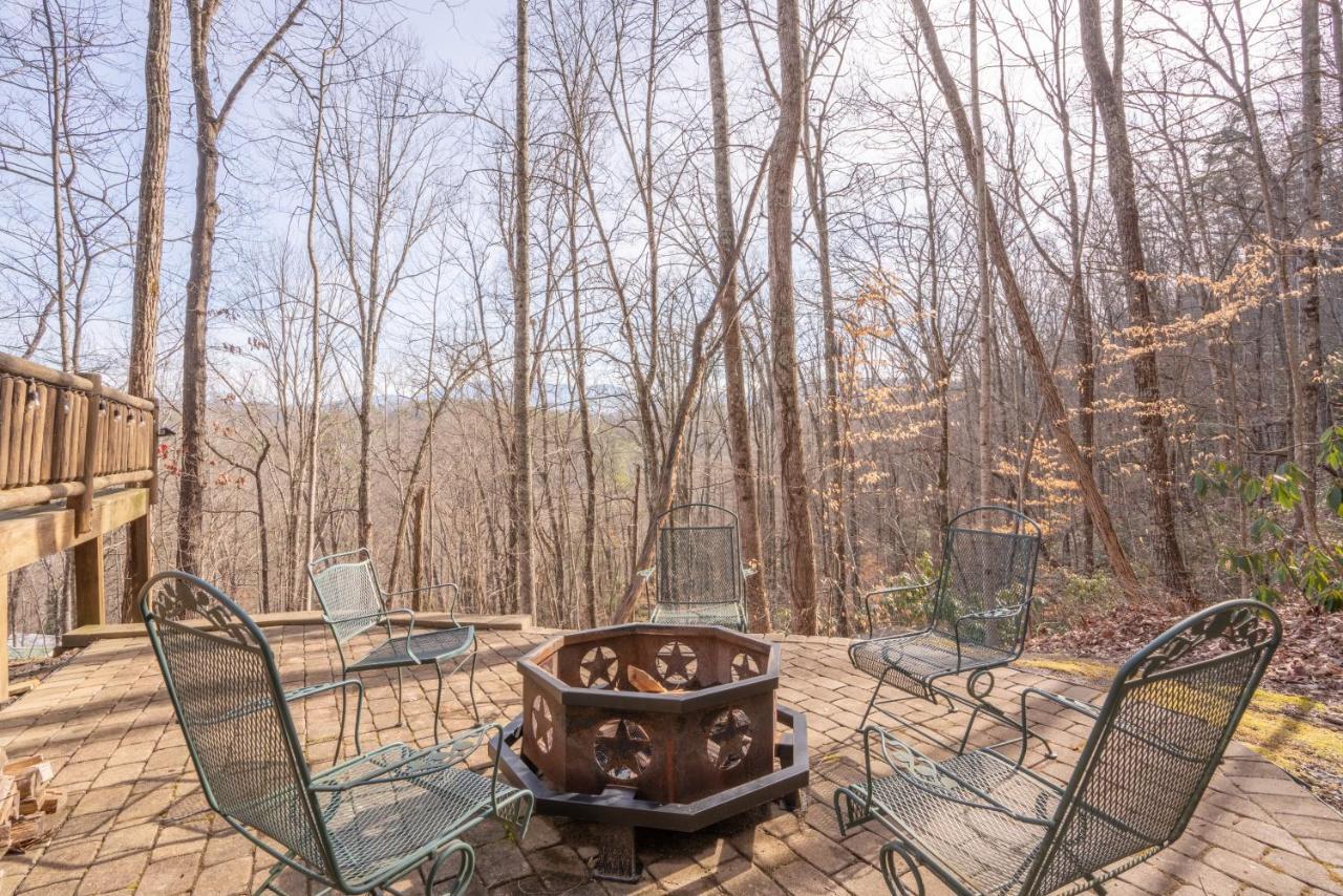 Moonshine Ridge Cabin With Hot Tub And Fire Pit Pigeon Forge Esterno foto