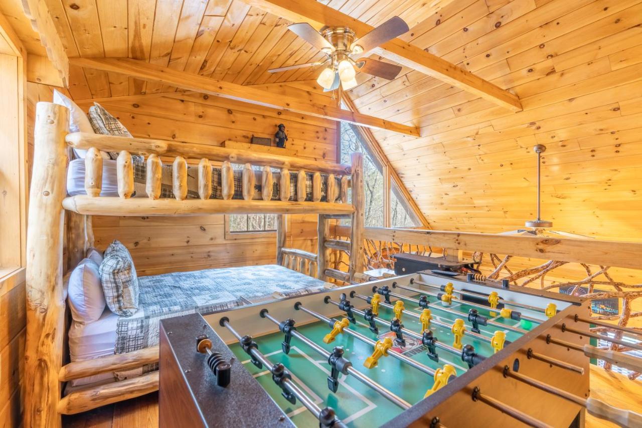 Moonshine Ridge Cabin With Hot Tub And Fire Pit Pigeon Forge Esterno foto