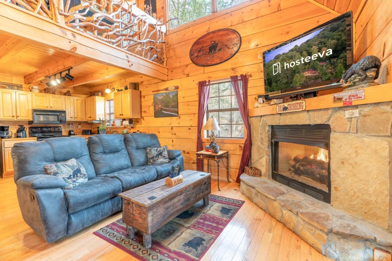 Moonshine Ridge Cabin With Hot Tub And Fire Pit Pigeon Forge Esterno foto